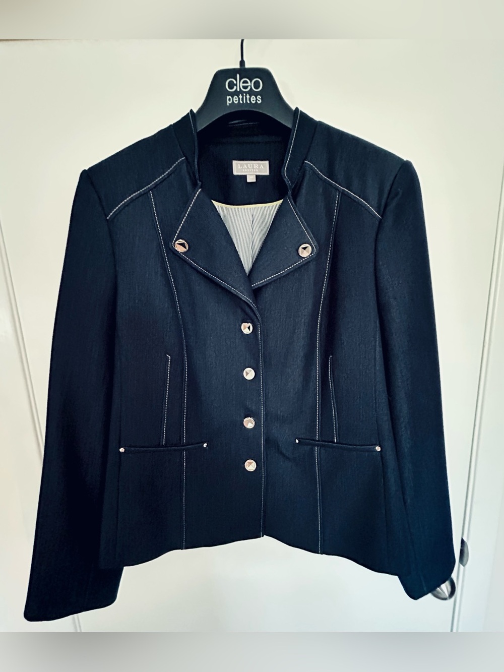 NWOT Blue denim Tailored Button-Front Women's Jacket